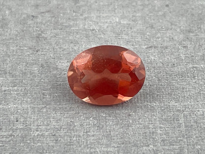 8x6 Red Oregon Sunstone Oval Faceted Gemstone | 1.23 carats | OSF213 - Oregon Sunstone - Gem Enthusiast