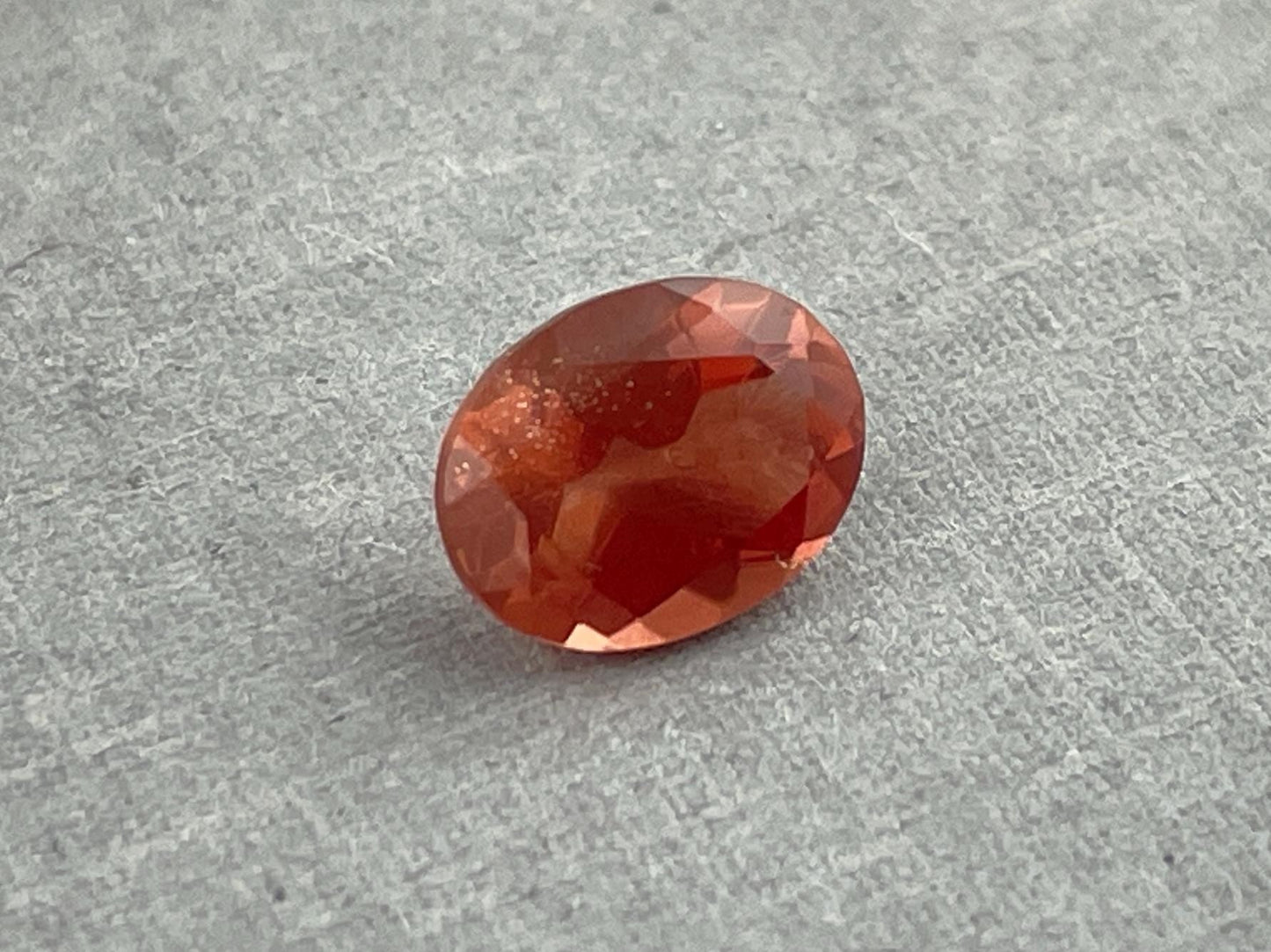 8x6 Red Oregon Sunstone Oval Faceted Gemstone | 1.23 carats | OSF213 - Oregon Sunstone - Gem Enthusiast