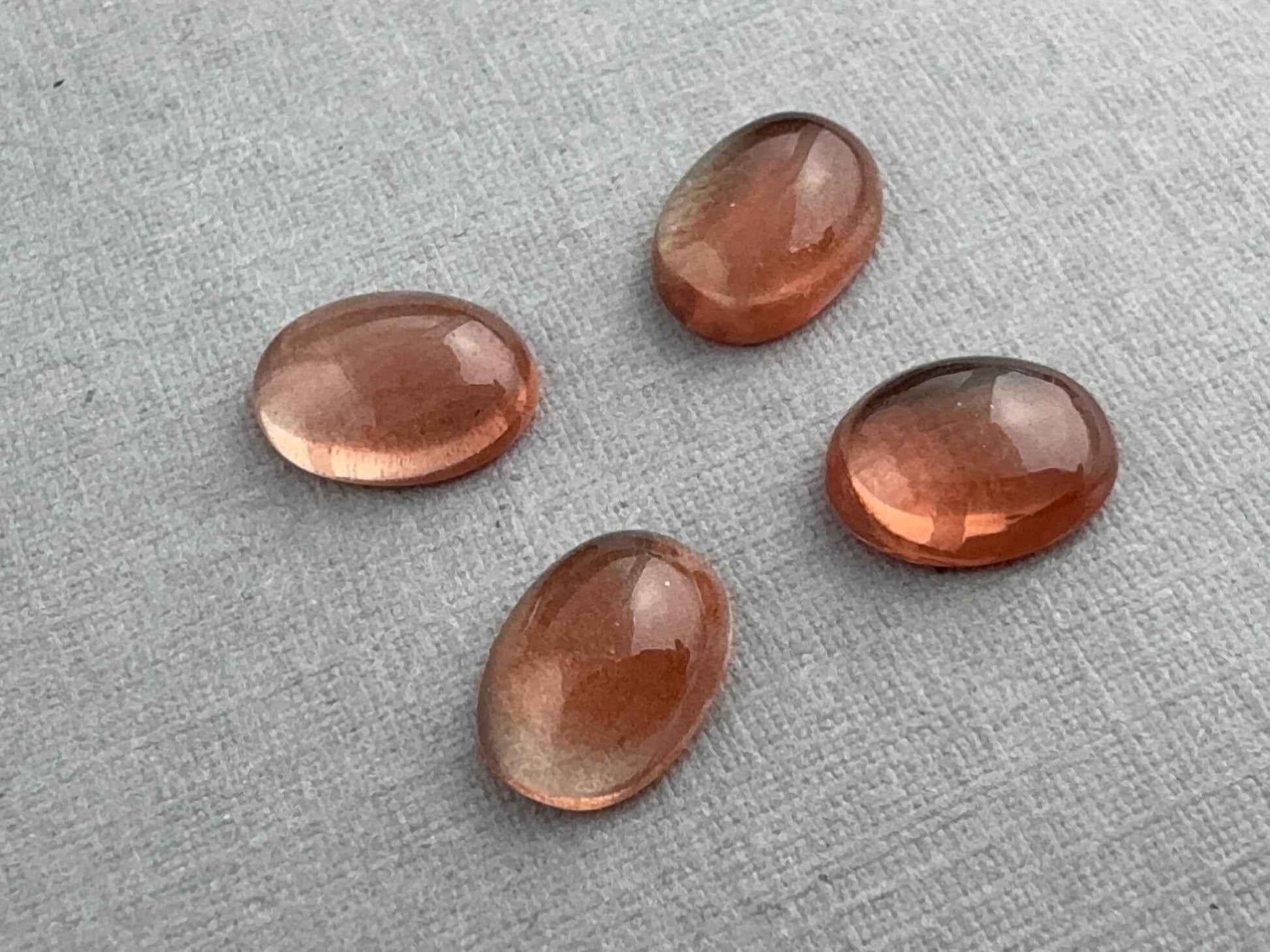 8x6 Red Oregon Sunstones Oval Cabochon Lot | American Gemstone | OSC309 - Gem Enthusiast