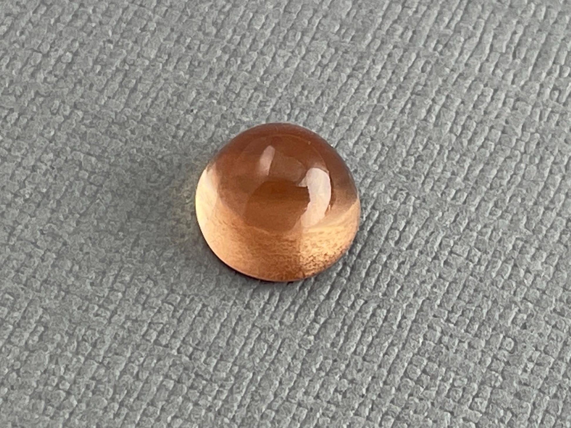9mm Oregon Sunstone Round Cabochon | Natural American Gemstone | 3.42 carats | OSC273 - Oregon Sunstone - Gem Enthusiast