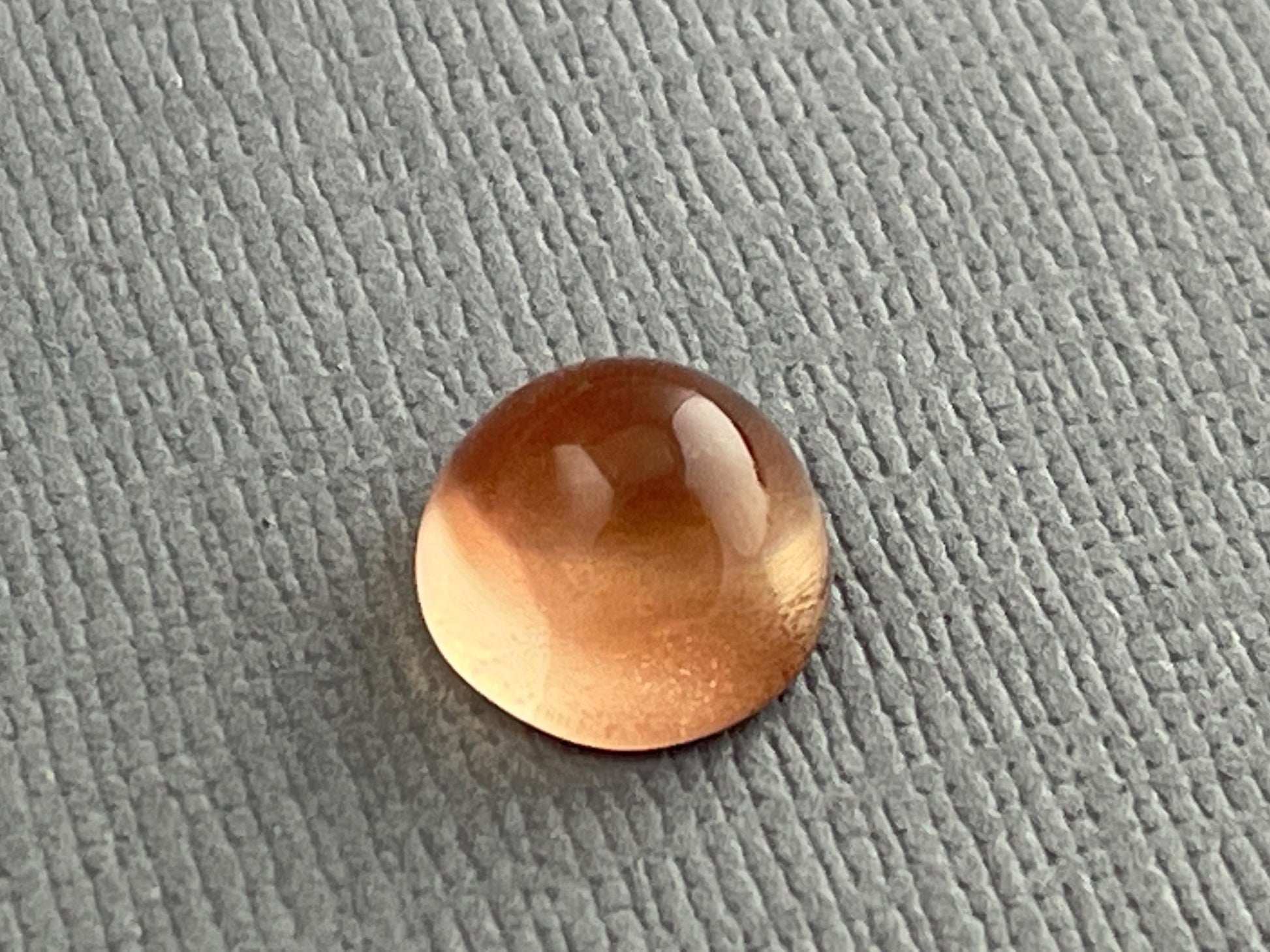 9mm Oregon Sunstone Round Cabochon | Natural American Gemstone | 3.42 carats | OSC273 - Oregon Sunstone - Gem Enthusiast