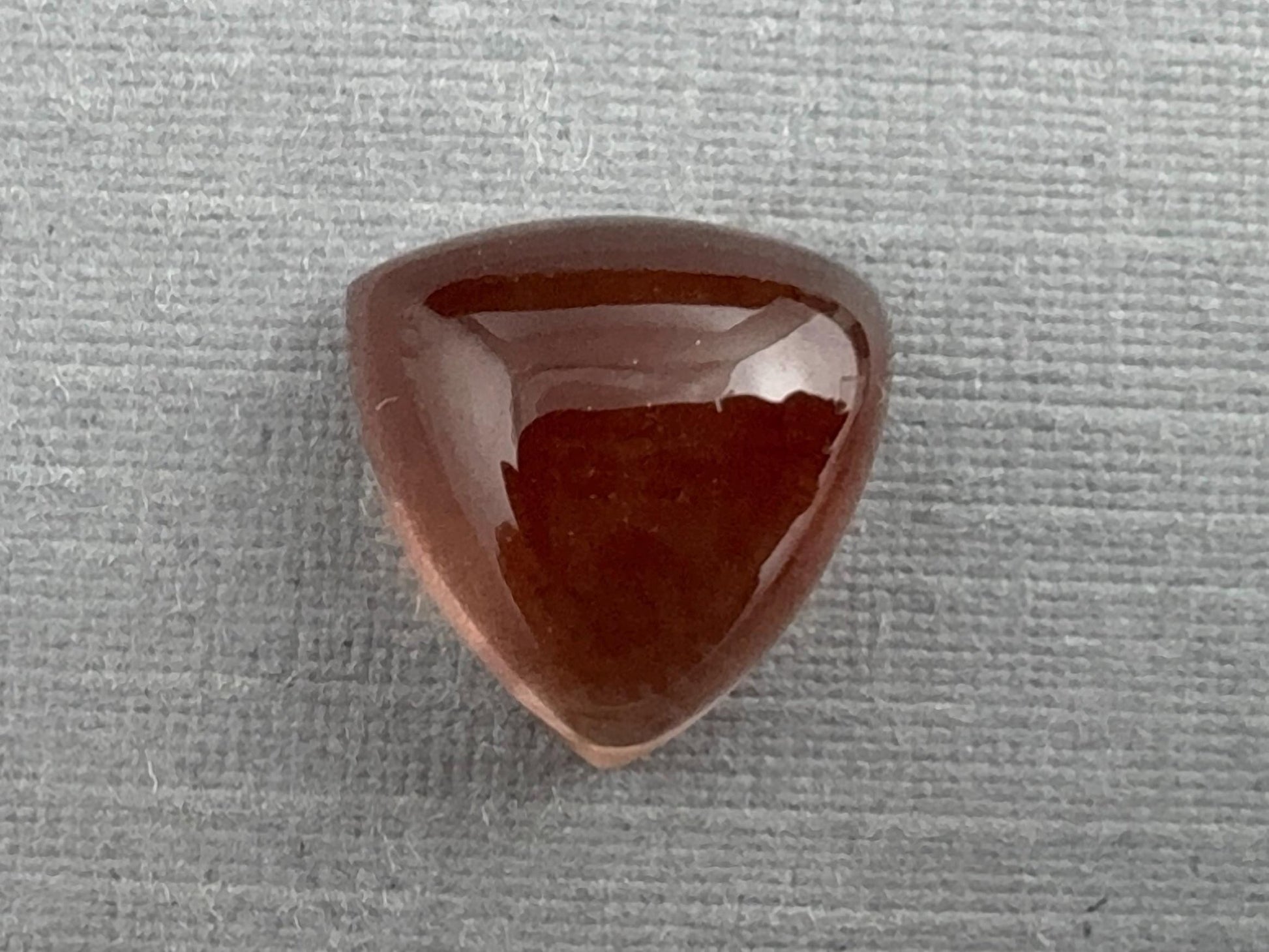 9mm Oregon Sunstone | Triangle Cabochon | Natural American Gemstone | OSC265 - Gem Enthusiast