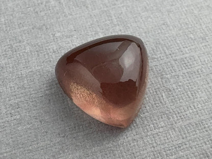 9mm Oregon Sunstone | Triangle Cabochon | Natural American Gemstone | OSC265 - Gem Enthusiast