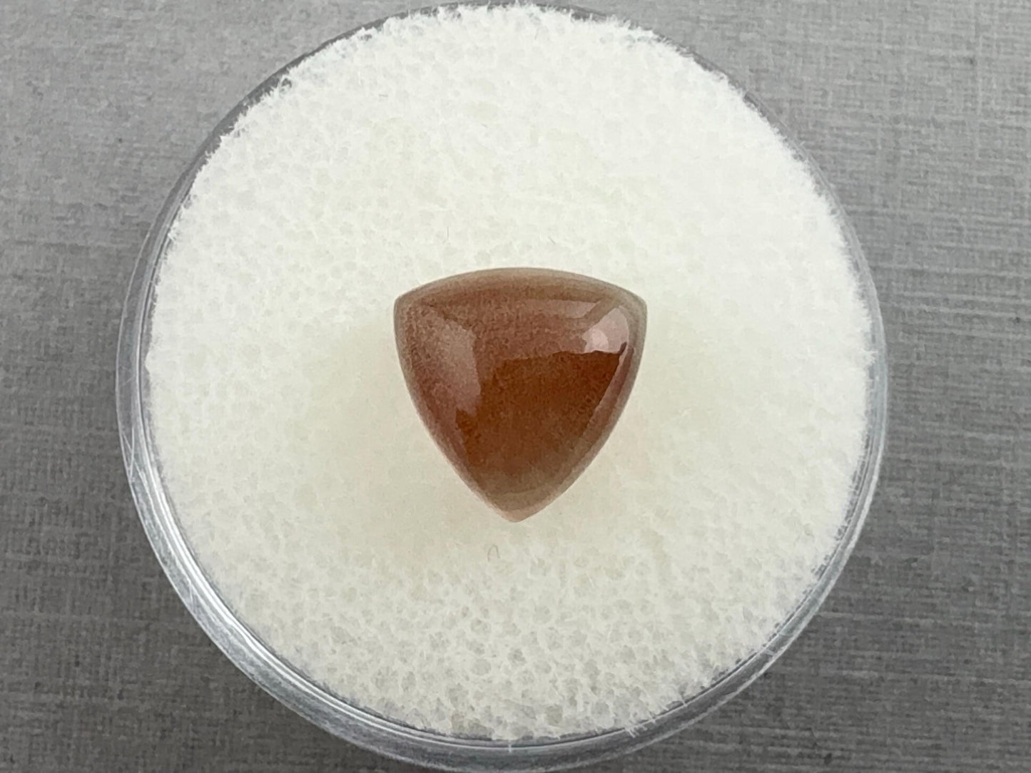 9mm Oregon Sunstone | Triangle Cabochon | Natural American Gemstone | OSC265 - Gem Enthusiast