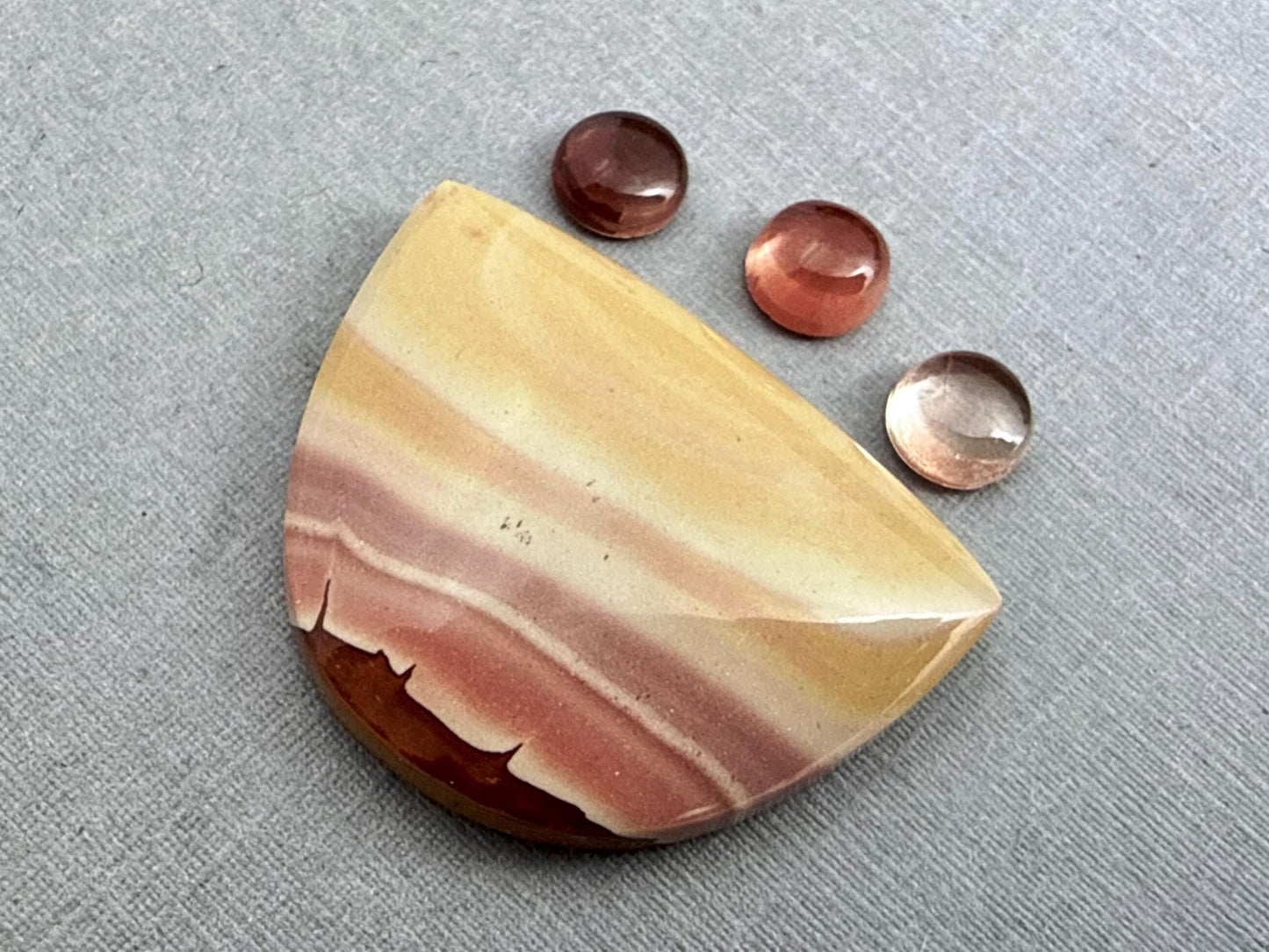 American Gem Set | Dead Camel Jasper, 6mm Oregon Sunstone Set | SET109 - Gem Enthusiast