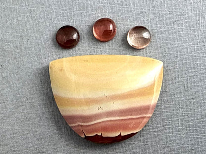 American Gem Set | Dead Camel Jasper, 6mm Oregon Sunstone Set | SET109 - Gem Enthusiast