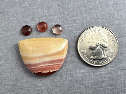 American Gem Set | Dead Camel Jasper, 6mm Oregon Sunstone Set | SET109 - Gem Enthusiast