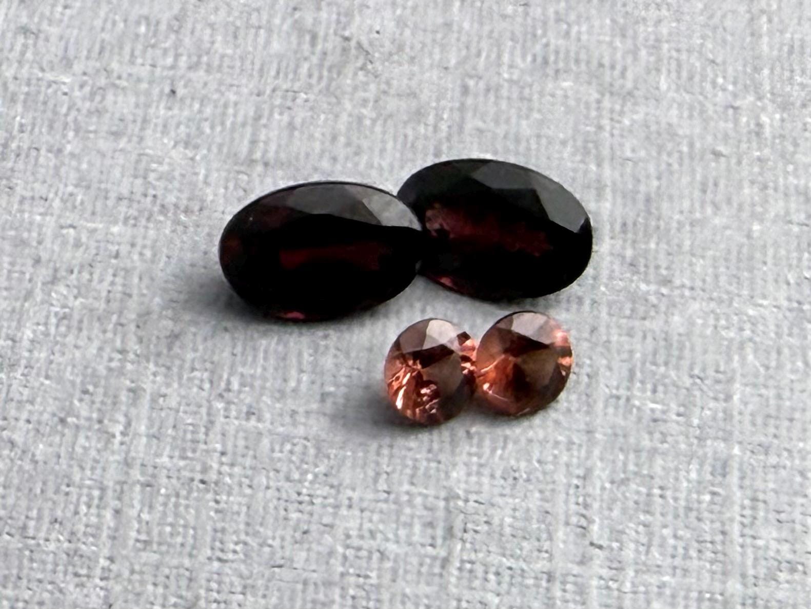 American Gem Set | New Mexico Apache Sage Rhyolite and Arizona Garnets | SET107 - Gem Enthusiast