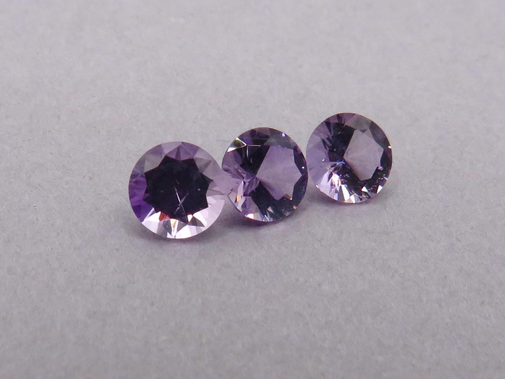 Arizona Amethyst | Four Peaks Mine, USA | 4.5mm or 5mm Round | Sold Per Stone - Gem Enthusiast