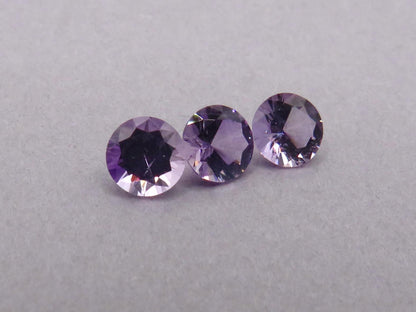 Arizona Amethyst | Four Peaks Mine, USA | 4.5mm or 5mm Round | Sold Per Stone - Gem Enthusiast