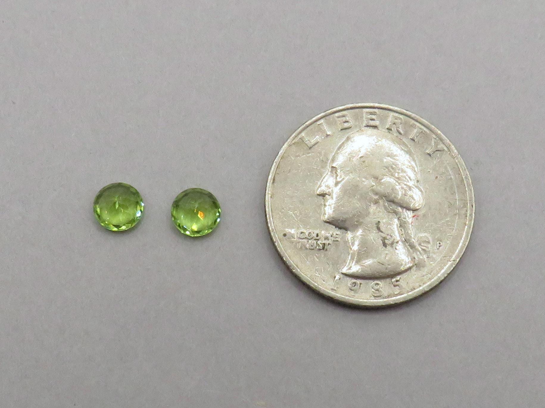 Arizona Peridot 5.5mm Round Pair | Round Natural Stone | PE217 - Gem Enthusiast