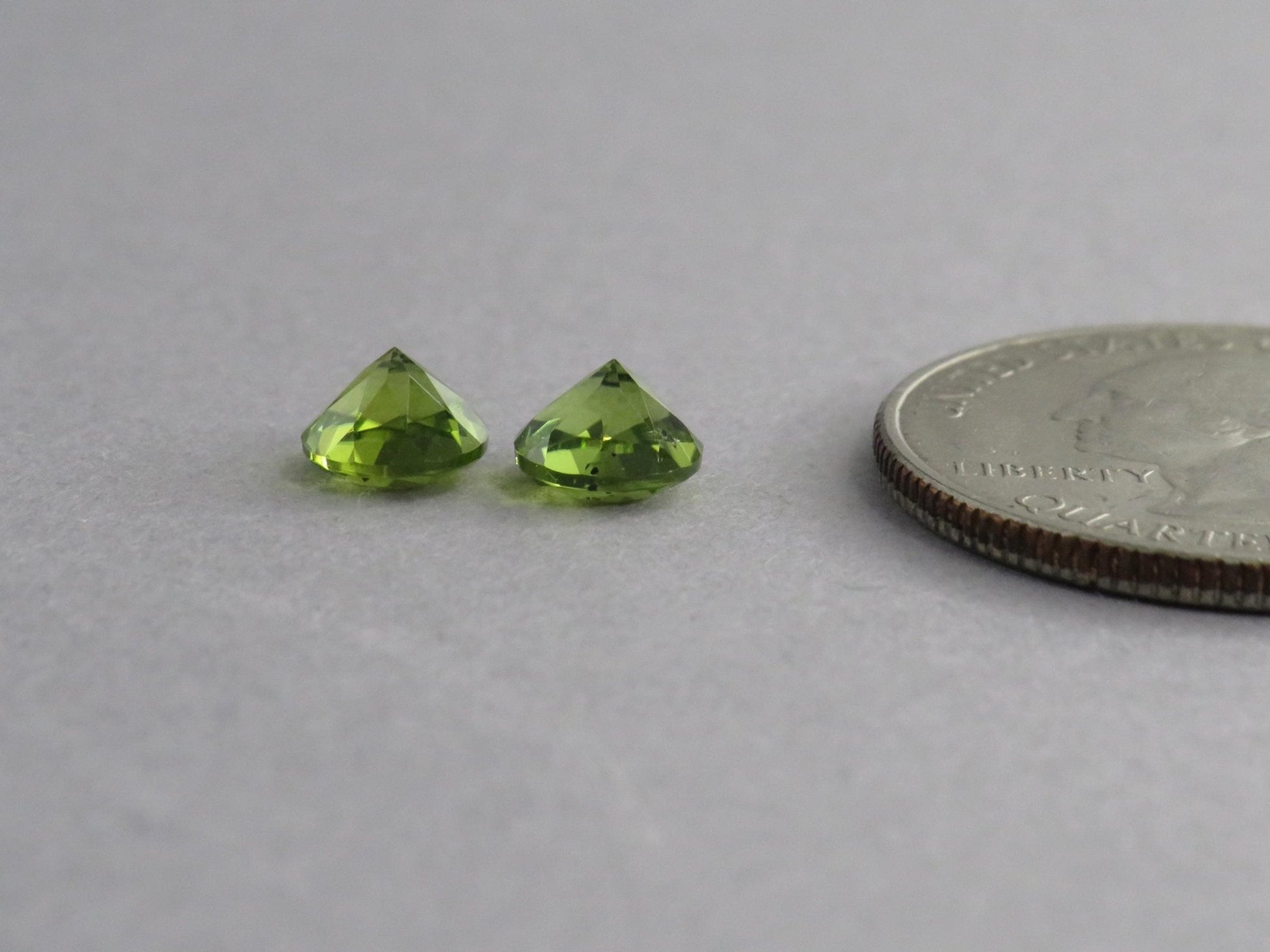 Arizona Peridot 6mm Round Pair | Round Natural Stone | PE212 - Gem Enthusiast