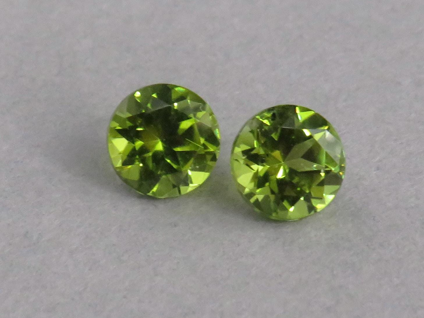Arizona Peridot 6mm Round Pair | Round Natural Stone | PE212 - Gem Enthusiast