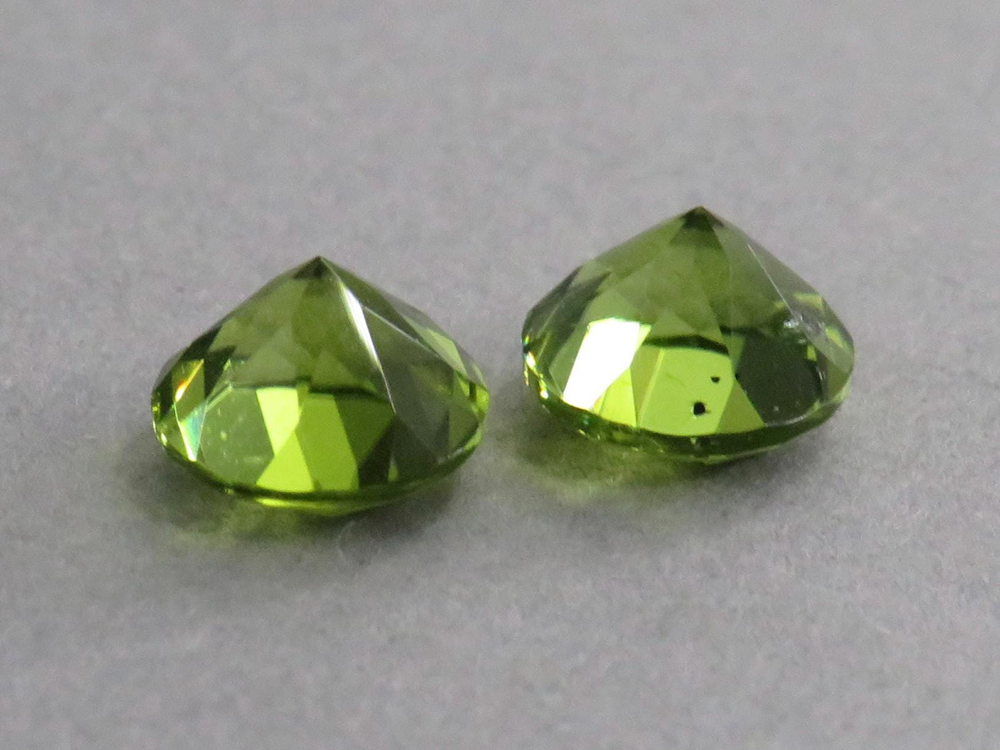 Arizona Peridot 6mm Round Pair | Round Natural Stone | PE212 - Gem Enthusiast