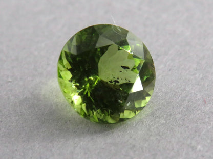 Arizona Peridot 7mm Round | Natural Stone with Mineral Inclusions | USA | PE215 - Gem Enthusiast