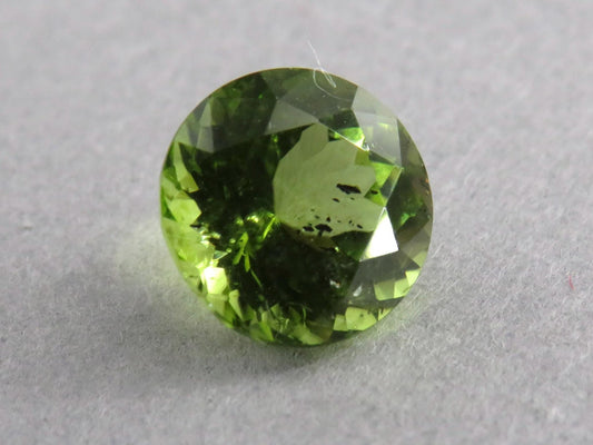 Arizona Peridot 7mm Round | Natural Stone with Mineral Inclusions | USA | PE215 - Gem Enthusiast