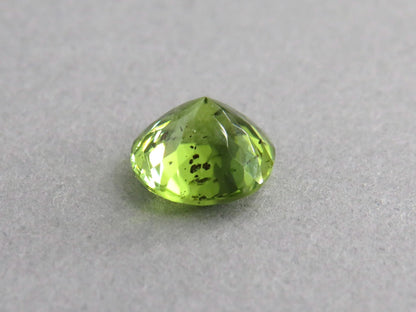 Arizona Peridot 7mm Round | Natural Stone with Mineral Inclusions | USA | PE215 - Gem Enthusiast