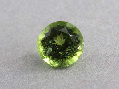 Arizona Peridot 7mm Round | Natural Stone with Mineral Inclusions | USA | PE215 - Gem Enthusiast