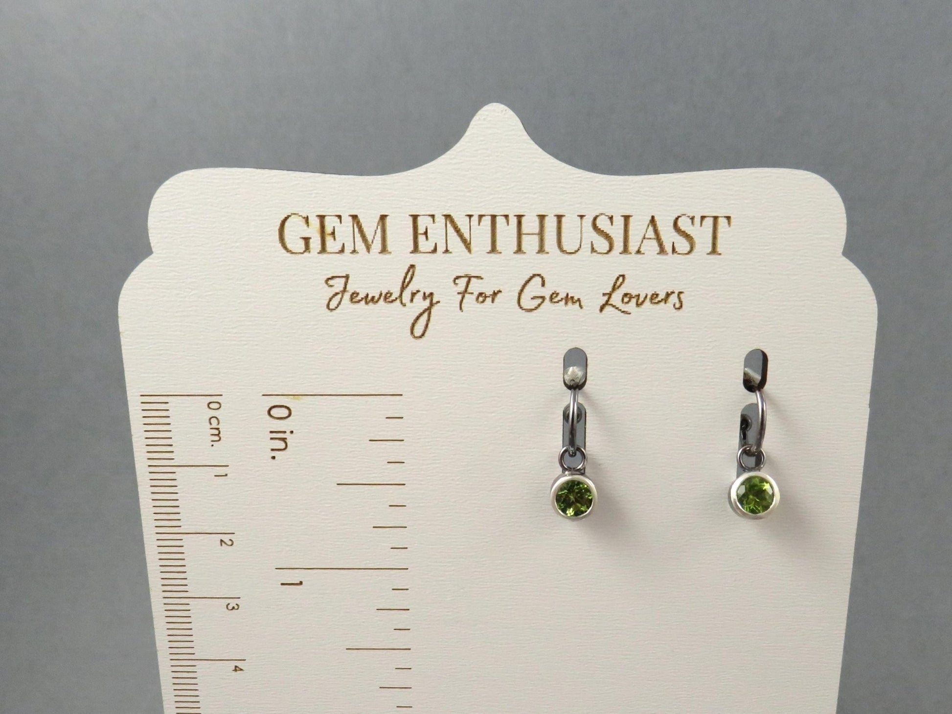 Arizona Peridot Hoop Earrings | Sterling Silver with Patina | Peridot | ER146 - Gem Enthusiast