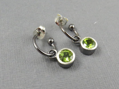 Arizona Peridot Hoop Earrings | Sterling Silver with Patina | Peridot | ER146 - Gem Enthusiast