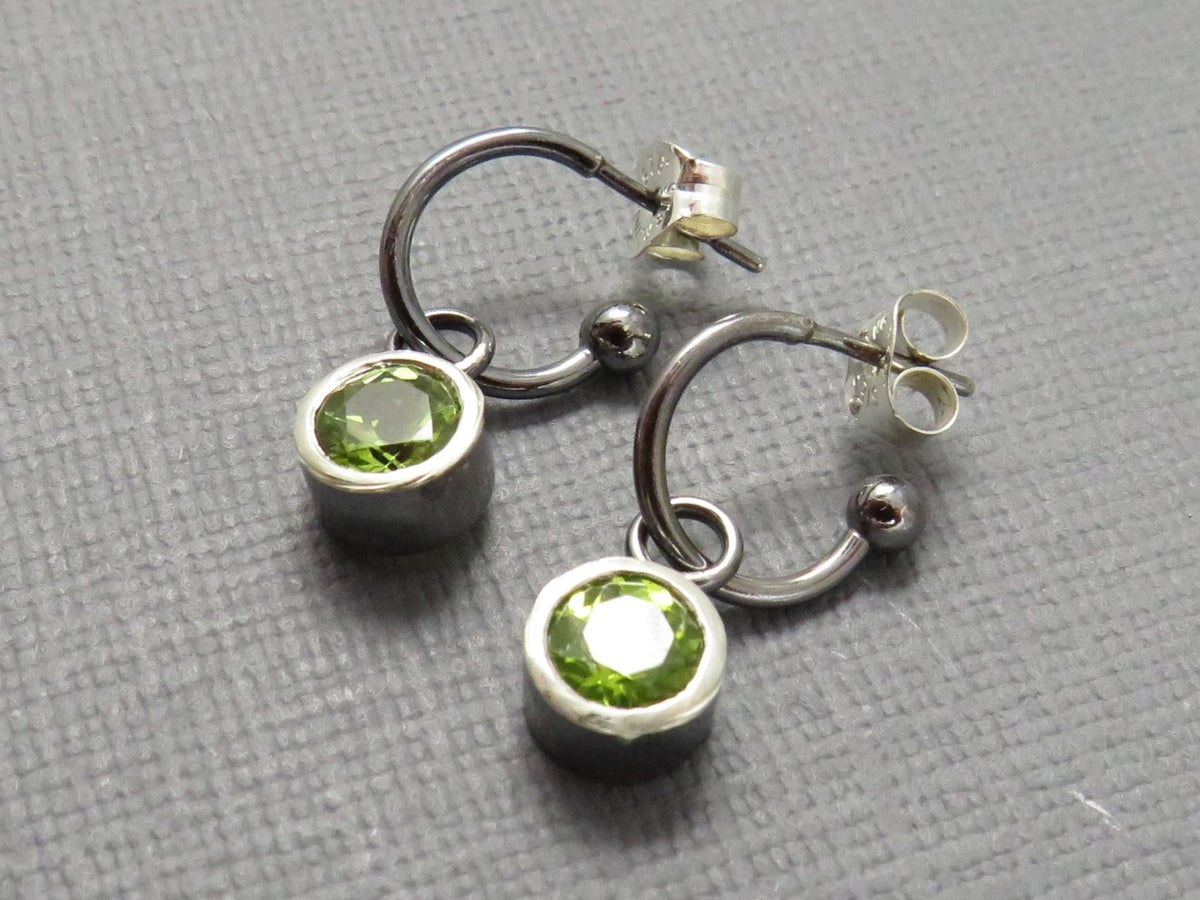 Arizona Peridot Hoop Earrings | Sterling Silver with Patina | Peridot | ER146 - Gem Enthusiast