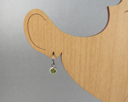 Arizona Peridot Hoop Earrings | Sterling Silver with Patina | Peridot | ER146 - Gem Enthusiast