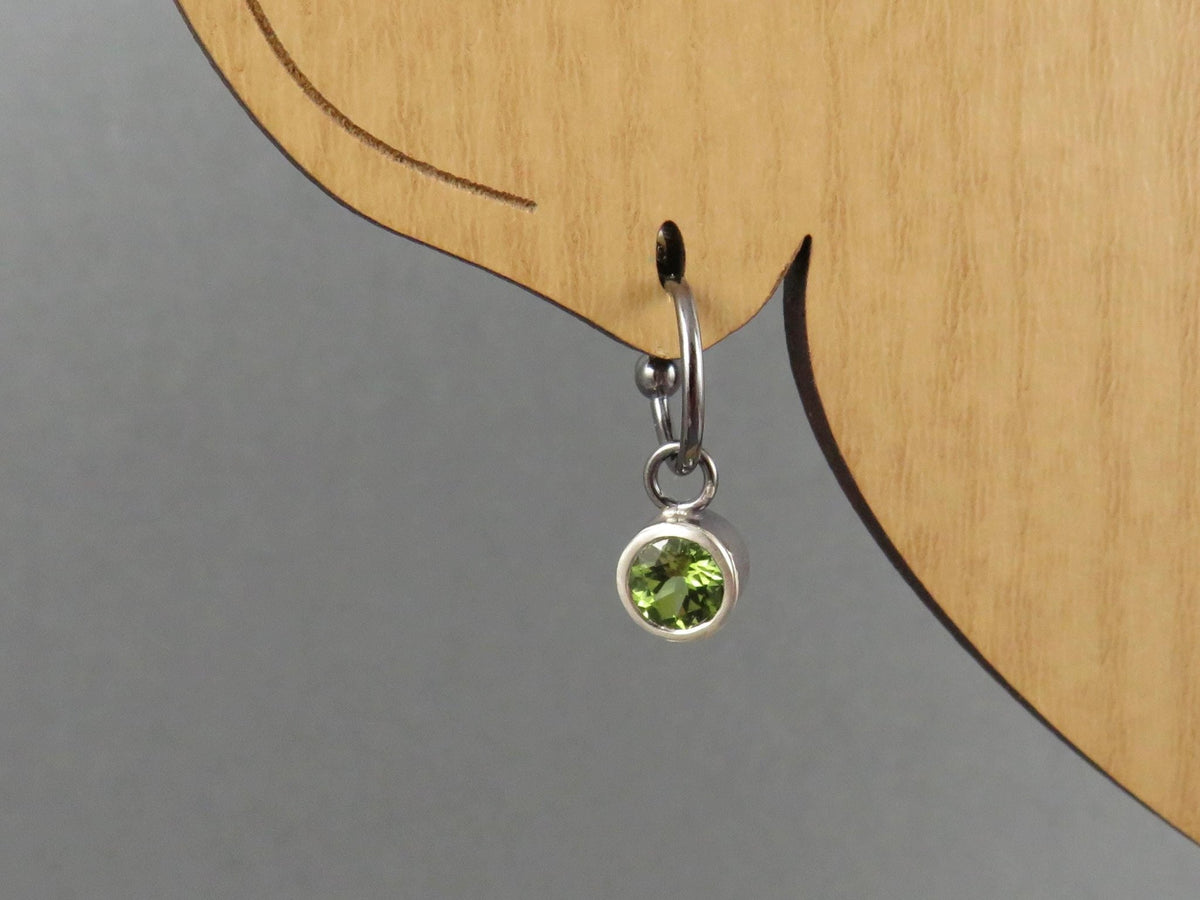 Arizona Peridot Hoop Earrings | Sterling Silver with Patina | Peridot | ER146 - Gem Enthusiast