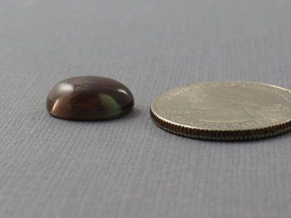 Bicolor Oregon Sunstone with Red and Green | 14x10mm Oval Cabochon | 6.14 carats | OSC338 - Gem Enthusiast