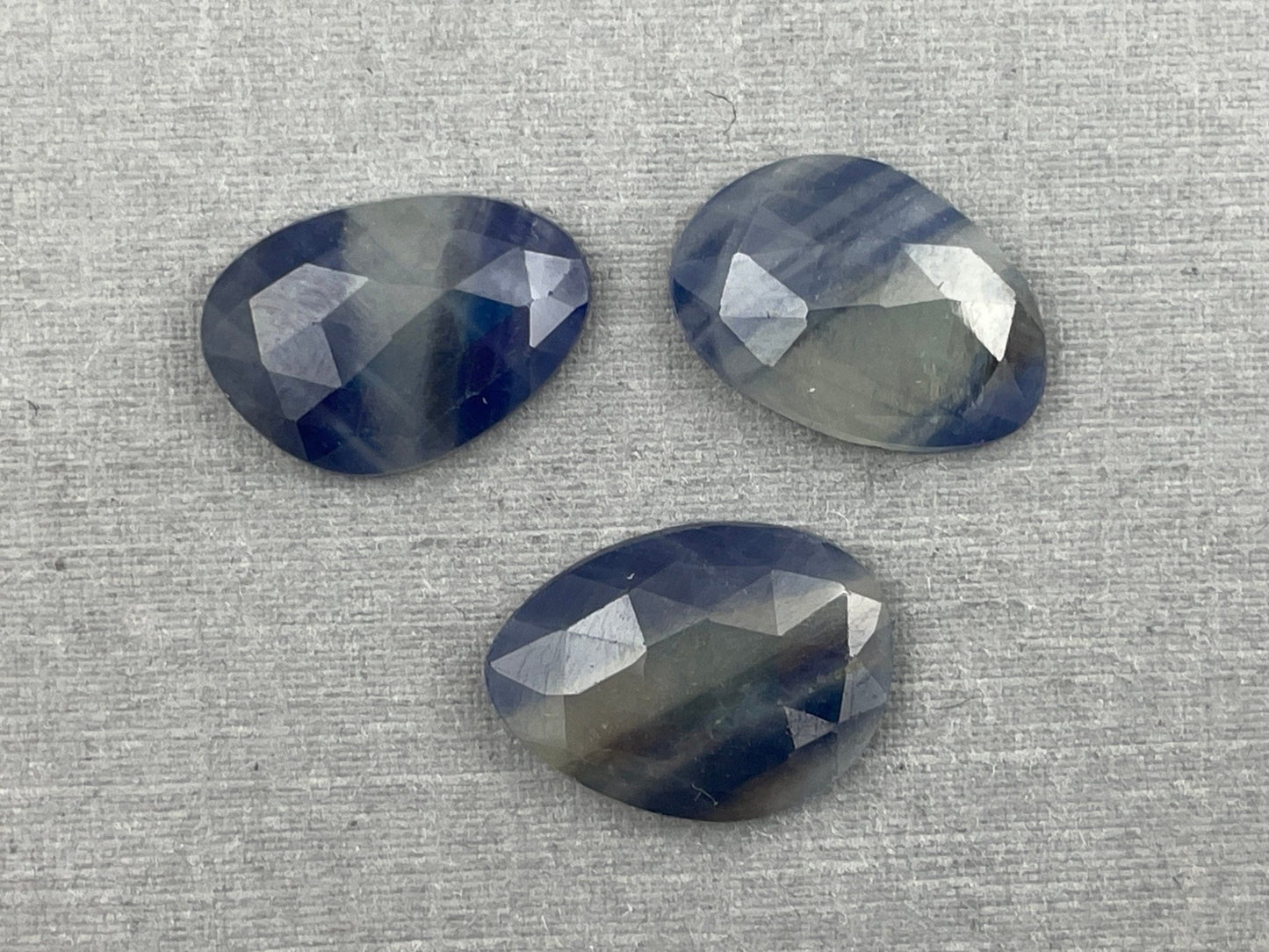 Bicolor Sapphire Rose Cut | Natural Loose Gemstones| 14.6 carats | SBC109 - Gem Enthusiast