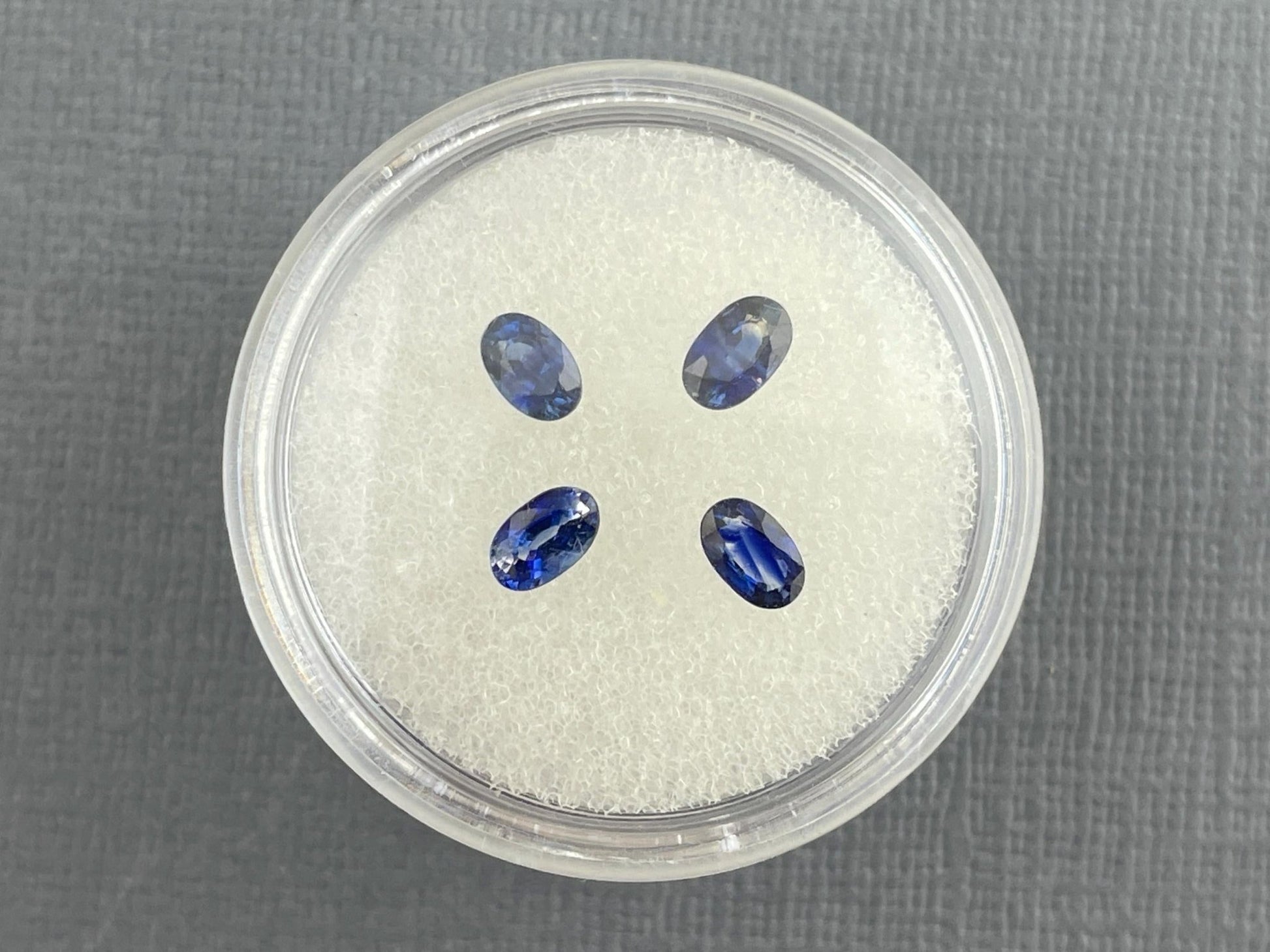 Blue Bicolor Sapphire Faceted Ovals | 5x3 mm | 4 Stones per Lot - Sapphire - Gem Enthusiast