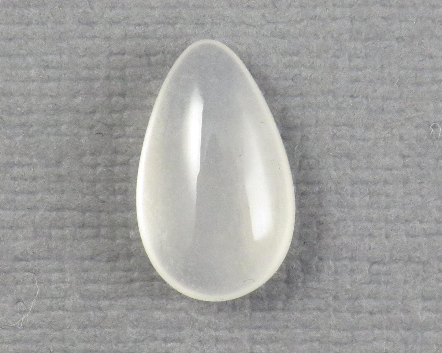 Chalcedony Cabochon Pear |12.4x7.7mm, 2.81ct | Kohama Japan | CA352 - Gem Enthusiast
