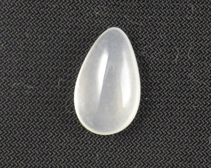 Chalcedony Cabochon Pear |12.4x7.7mm, 2.81ct | Kohama Japan | CA352 - Gem Enthusiast
