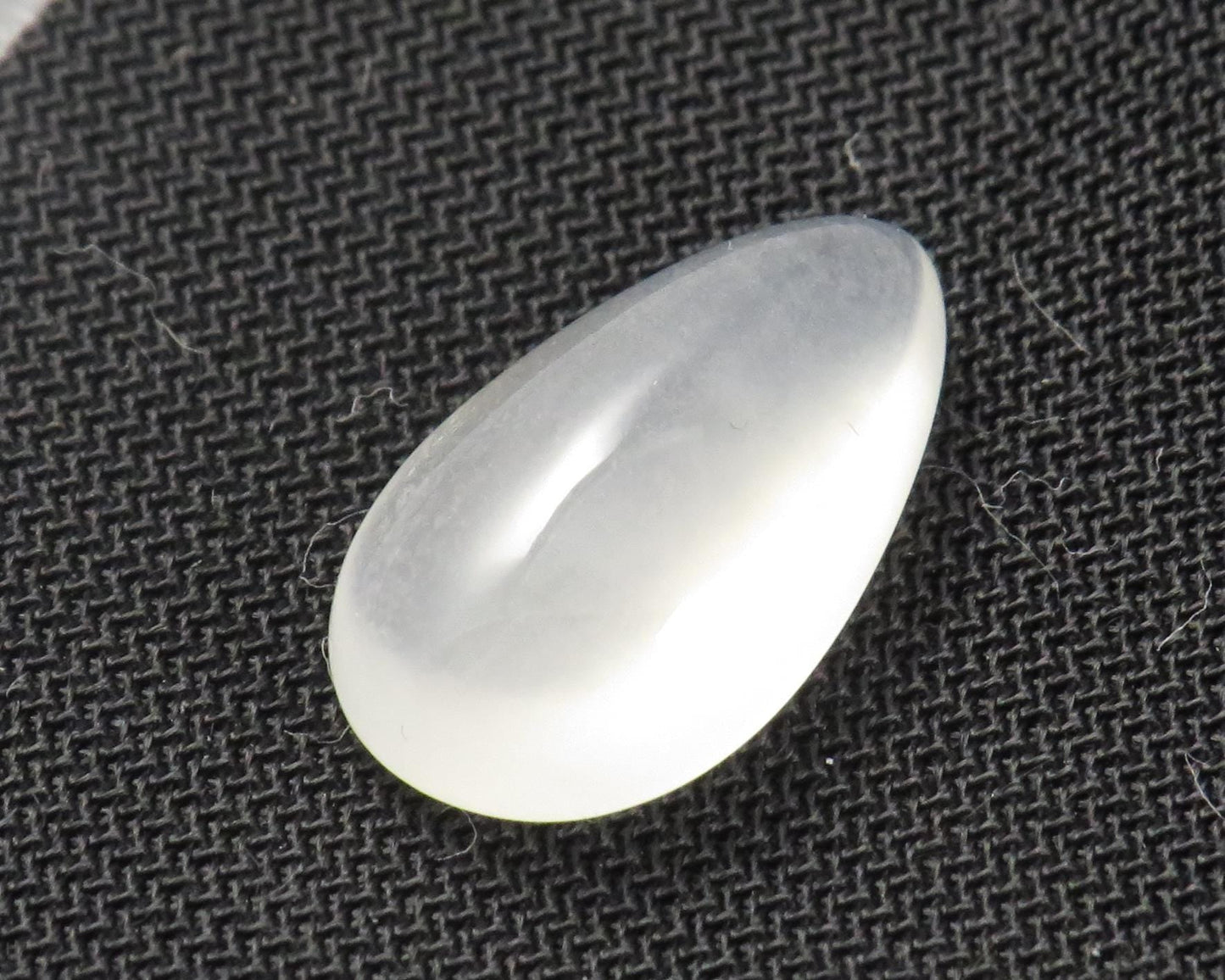 Chalcedony Cabochon Pear |12.4x7.7mm, 2.81ct | Kohama Japan | CA352 - Gem Enthusiast