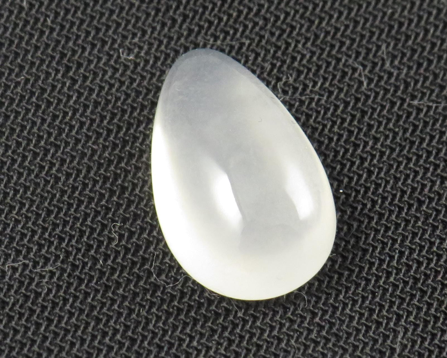 Chalcedony Cabochon Pear |12.4x7.7mm, 2.81ct | Kohama Japan | CA352 - Gem Enthusiast