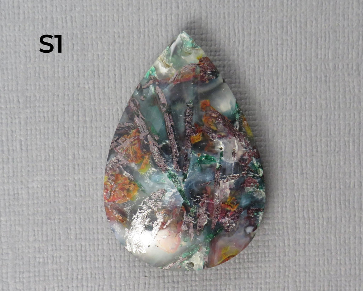 Confetti Chalcedony Cabochon | 35.5–43mm, avg 38.08ct | Sold Per Stone | Indonesia | CF108 - Gem Enthusiast