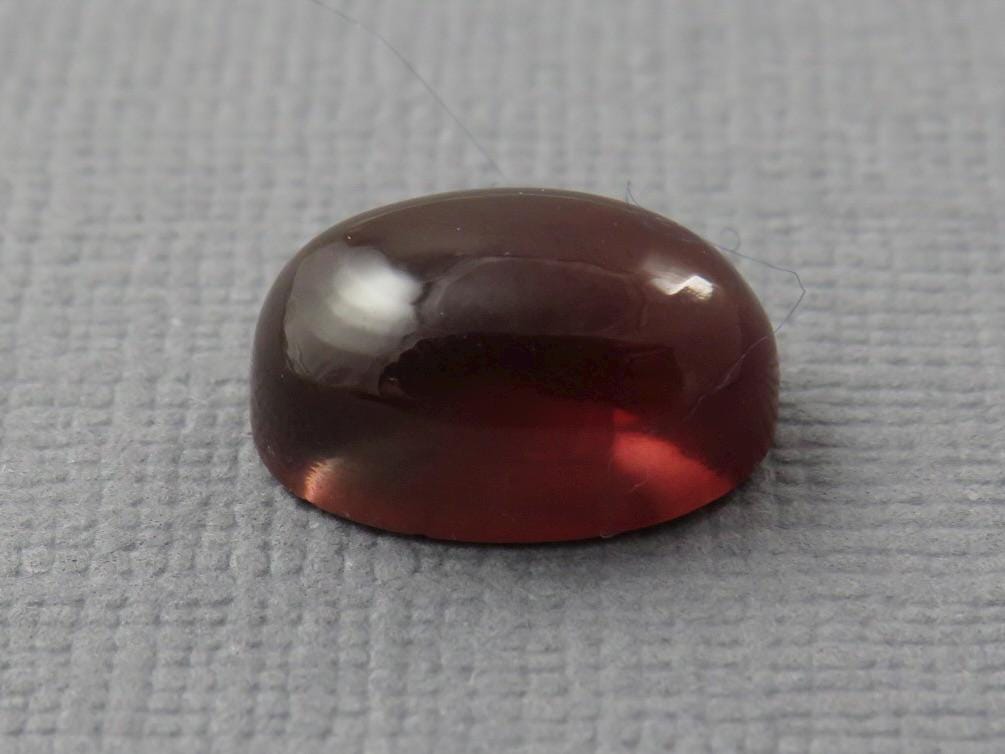 Deep Red Oregon Sunstone | 12x8 Oval Cabochon | 4.6 carats | Natural American Gemstone | OSC339 - Gem Enthusiast