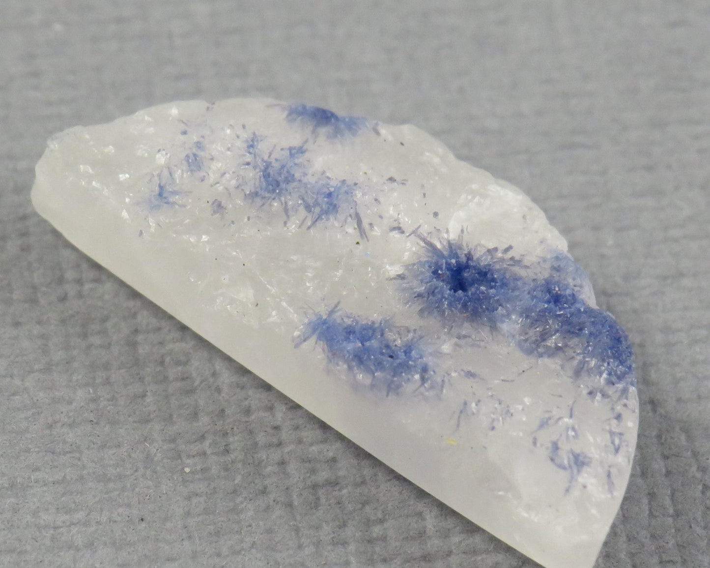 Dumortierite in Quartz Cabochon | 23.4x10mm, 9.27ct | Brazil | QU556 - Gem Enthusiast