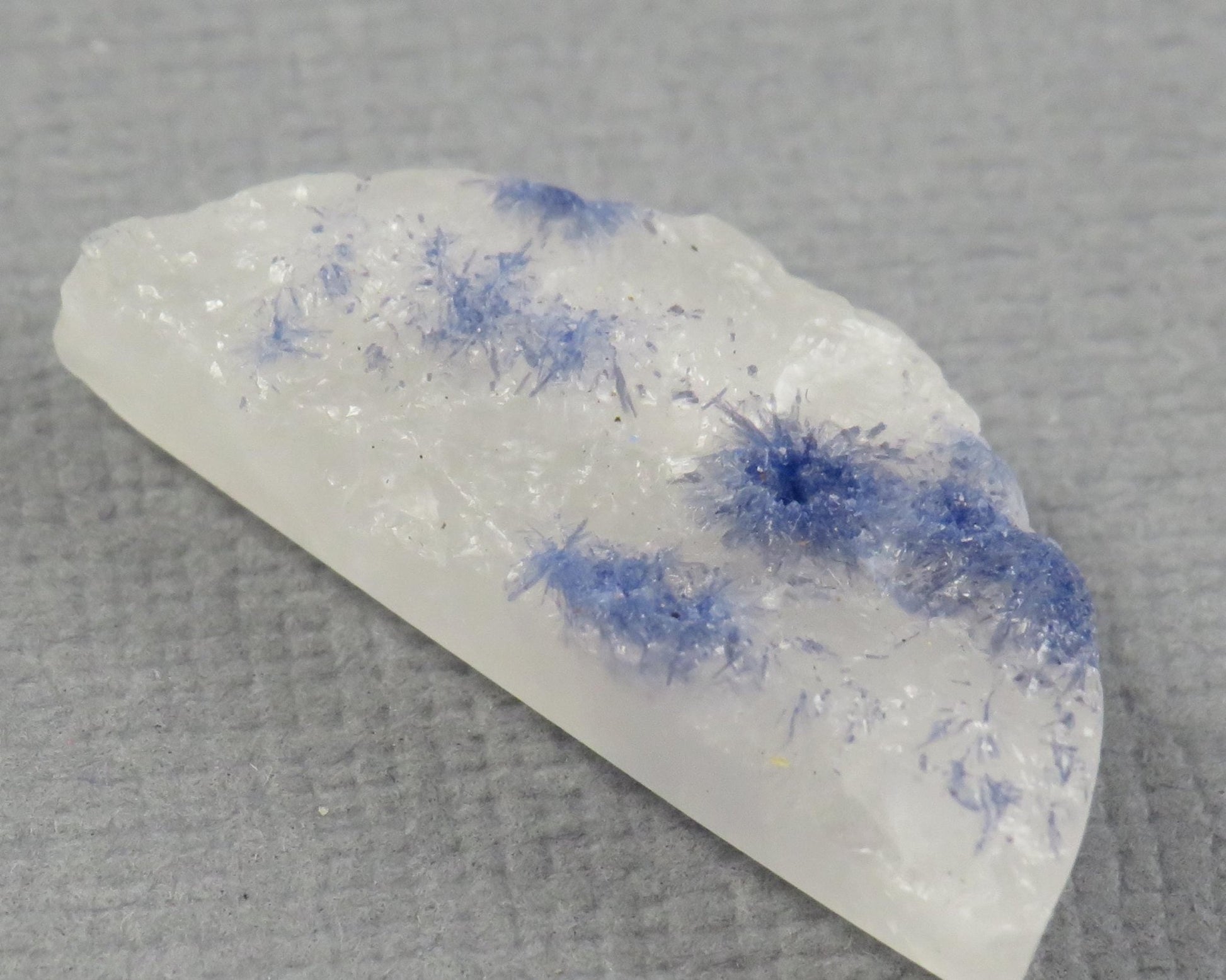Dumortierite in Quartz Cabochon | 23.4x10mm, 9.27ct | Brazil | QU556 - Gem Enthusiast