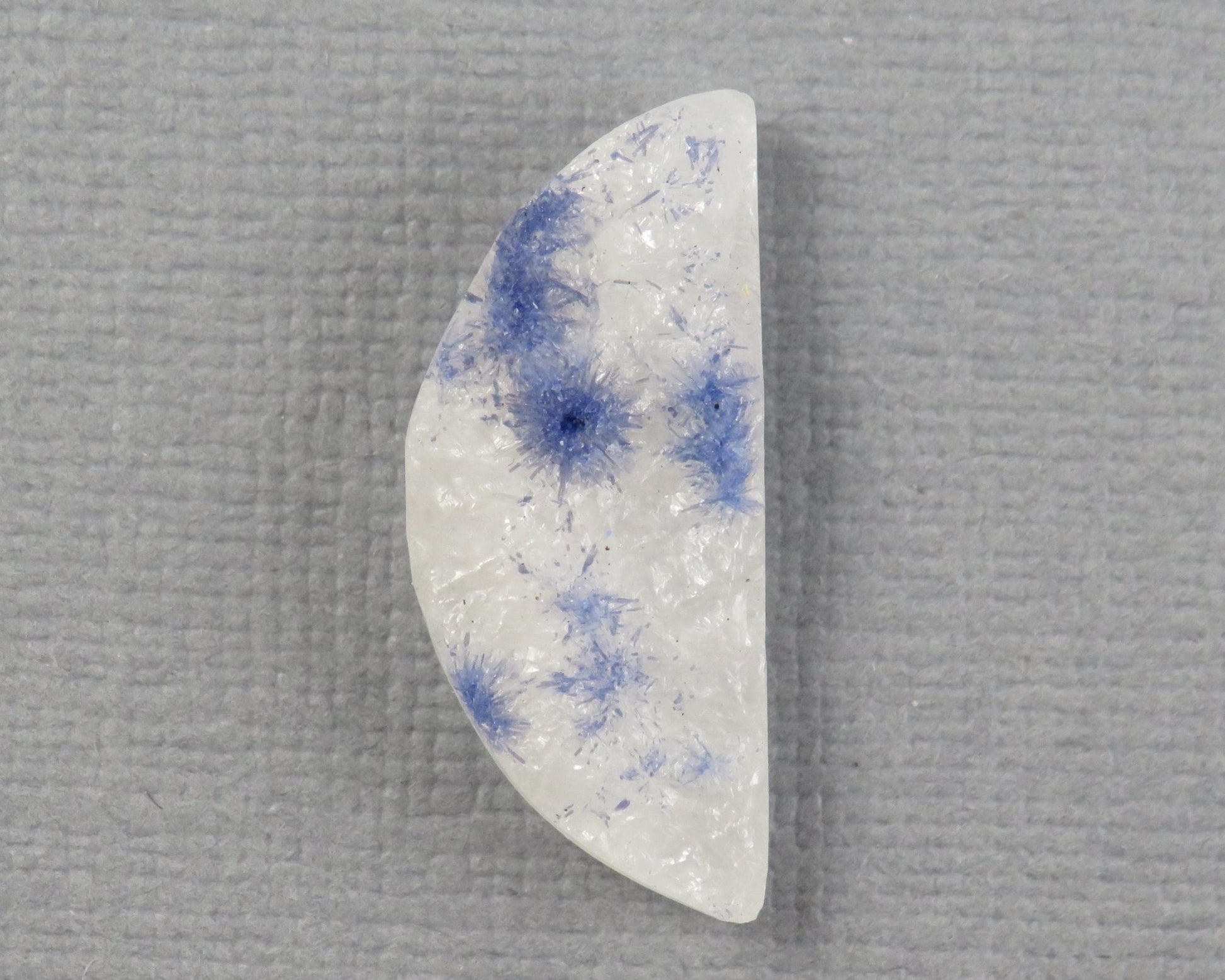 Dumortierite in Quartz Cabochon | 23.4x10mm, 9.27ct | Brazil | QU556 - Gem Enthusiast