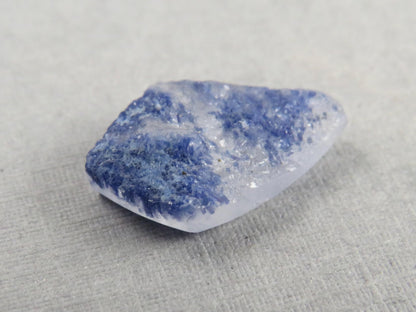 Dumortierite in Quartz | Druzy Crystal | Rough Top Triangle | 17x11mm, 5.5ct | QU557 - Gem Enthusiast