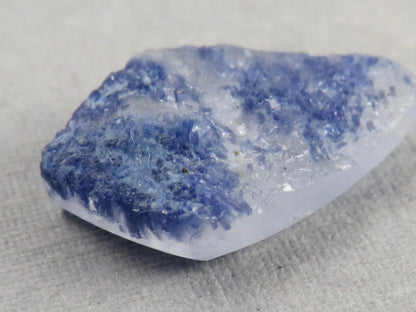 Dumortierite in Quartz | Druzy Crystal | Rough Top Triangle | 17x11mm, 5.5ct | QU557 - Gem Enthusiast