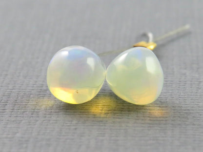 Ethiopian Opal | Smooth Teardrop Bead Pair | Ethiopia | 9x7mm | OP208 - Gem Enthusiast