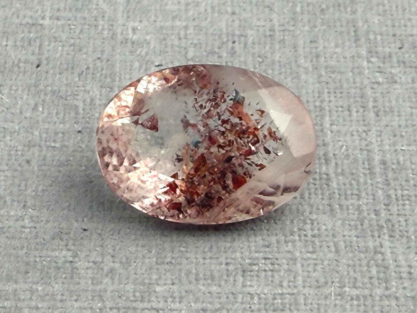 Fire Quartz with Hematite Flakes | 11x8mm | Oval Faceted Gemstone | QU533 - Gem Enthusiast