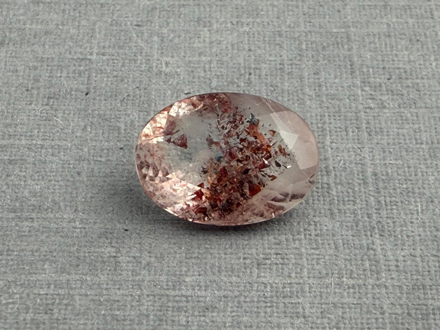 Fire Quartz with Hematite Flakes | 11x8mm | Oval Faceted Gemstone | QU533 - Gem Enthusiast