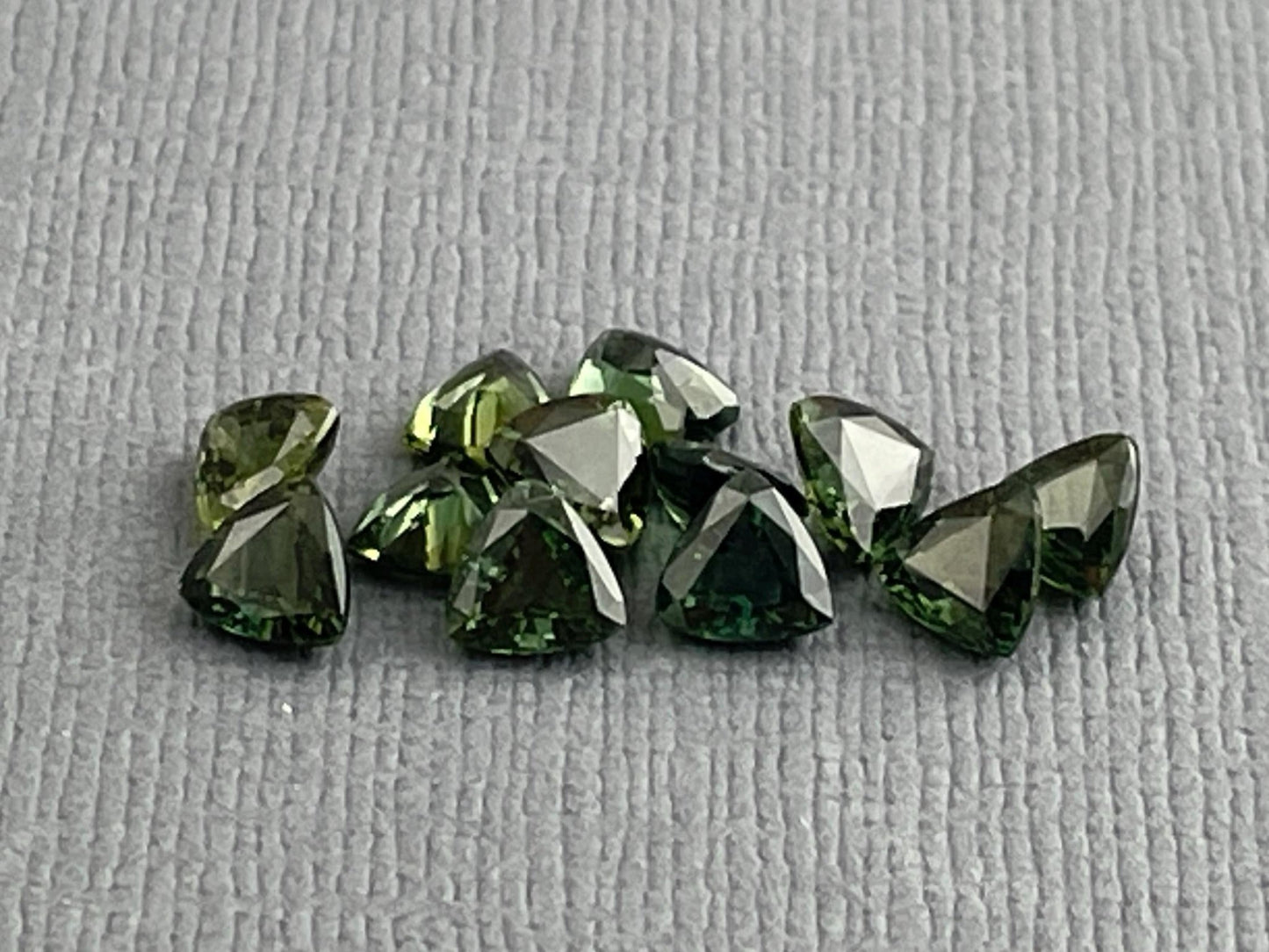 Green Sapphire Trillion Faceted Gemstone | 4.5 mm | Per Stone - Gem Enthusiast