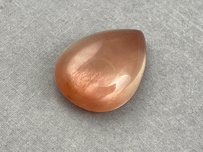 HUGE Oregon Sunstones Pear Cabochon | Beautiful Schiller | 19.36 carats | OSC290 - Oregon Sunstone - Gem Enthusiast