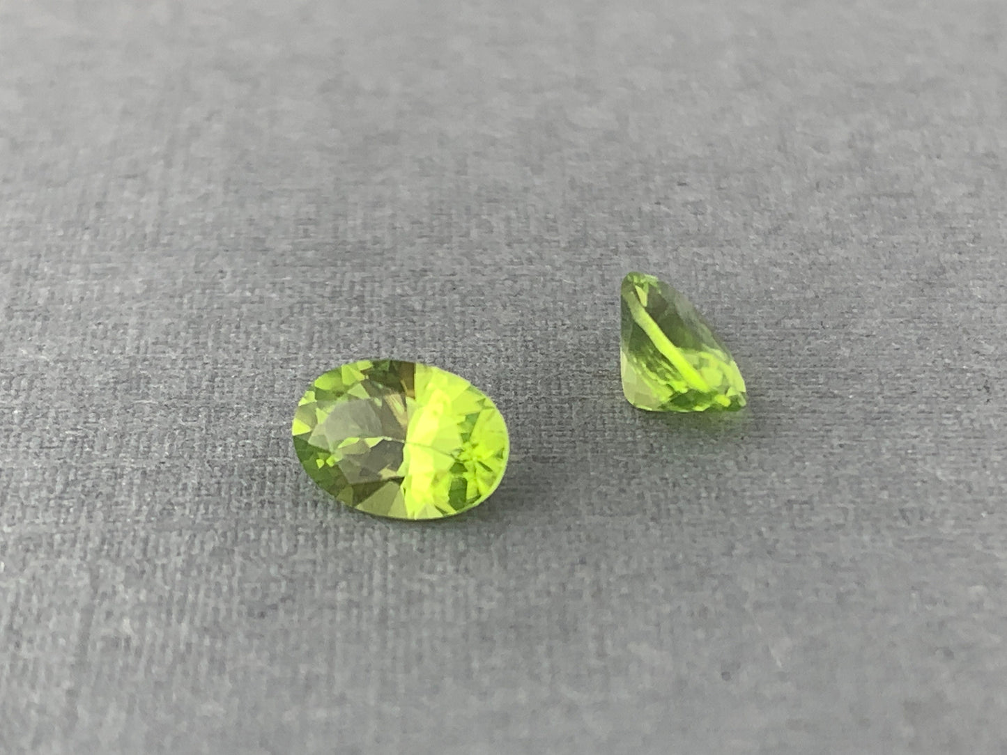 Arizona Peridot 7x5 Oval | Single or Pair | Loose Gemstone | Mined in America - Arizona Peridot - GemEnthusiast