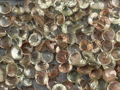 3mm Faceted Oregon Sunstones: Pale Peach/Green Round Gemstones, 5 or 10 Stone Lots - - GemEnthusiast
