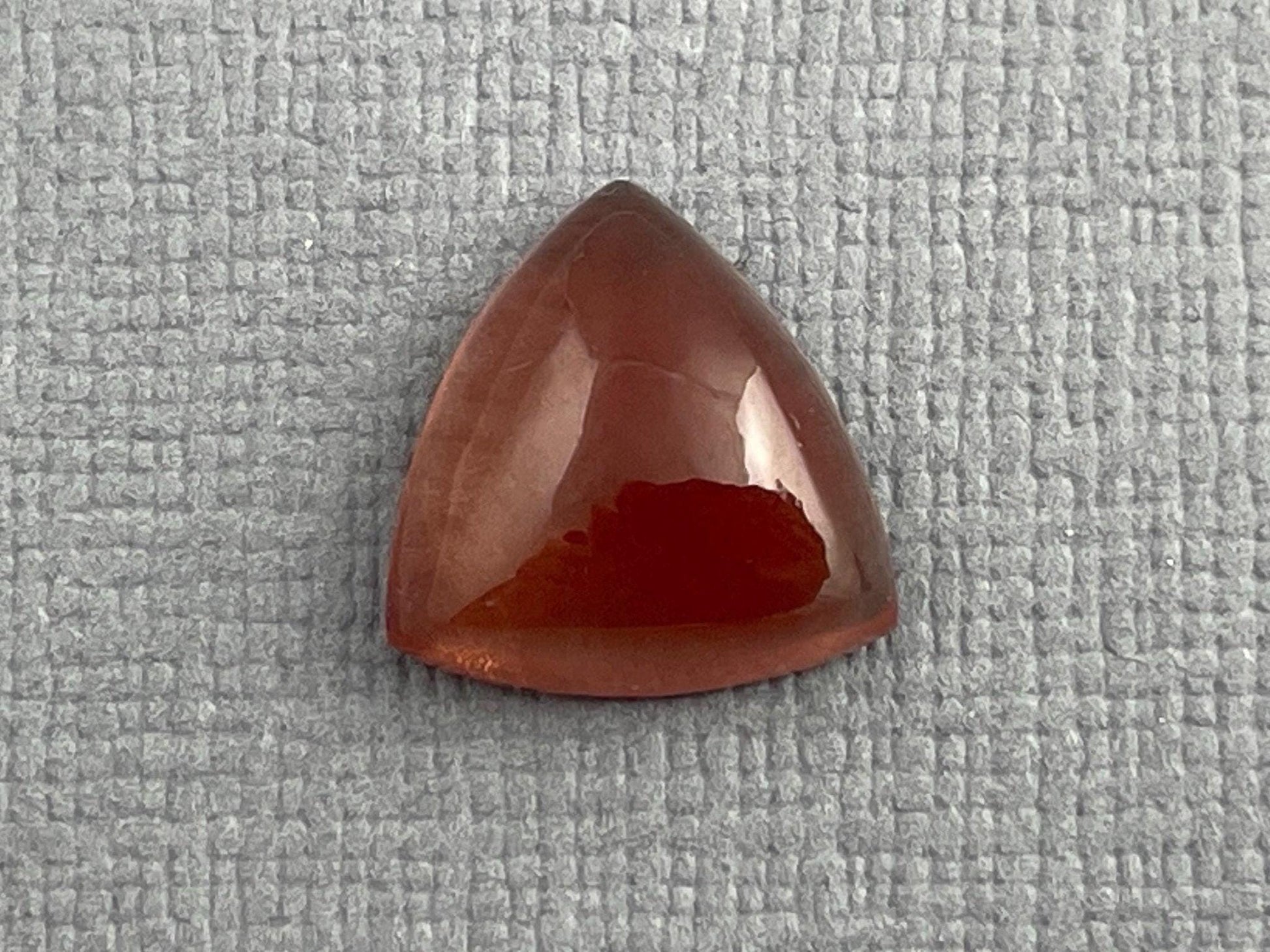 11mm Oregon Sunstone | Triangle Cabochon | Natural American Gemstone | OSC281 - - GemEnthusiast