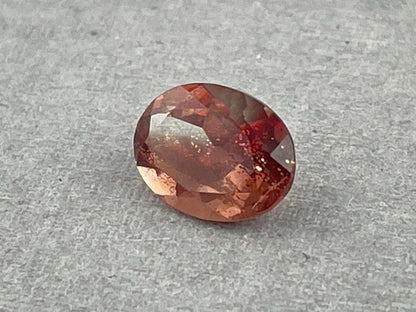 8x6 Oregon Sunstone Oval Faceted Gemstone | 1.27 carats | OSF211 - - GemEnthusiast